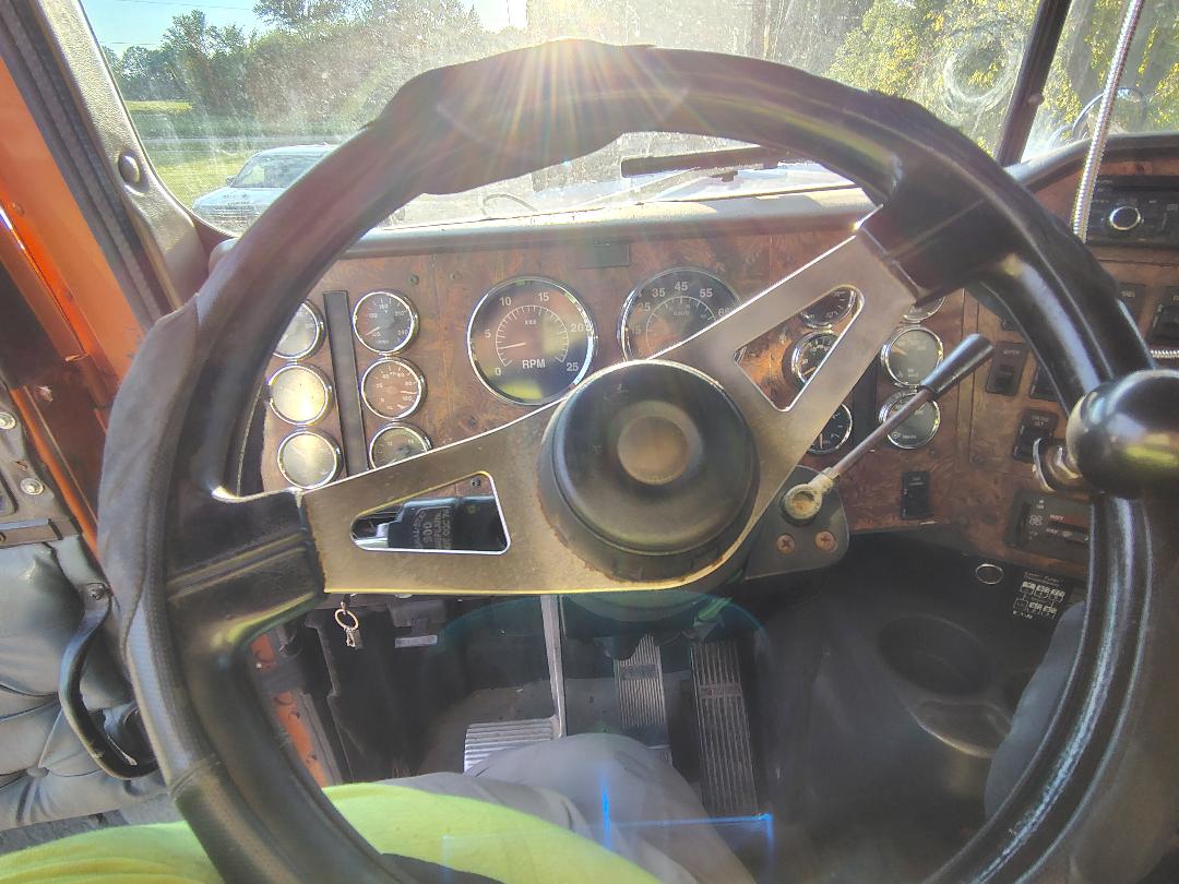 1998 INTERNATIONAL 9300 - Image 12